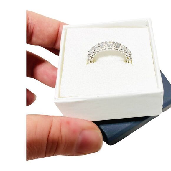 CELEBRITY "Kate" Ring Swarovski Zirconia - Picture 2 of 6